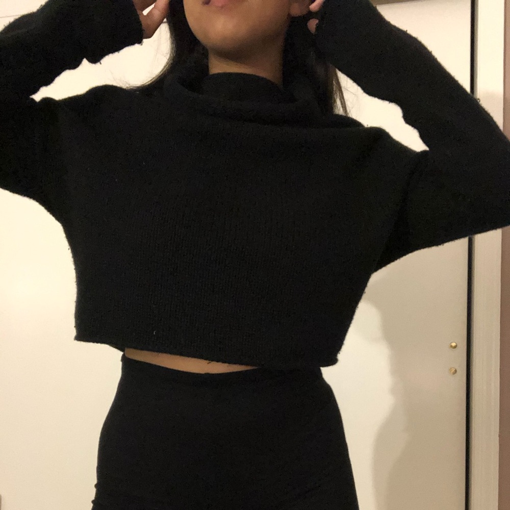 Black Turtleneck Cropped Sweater